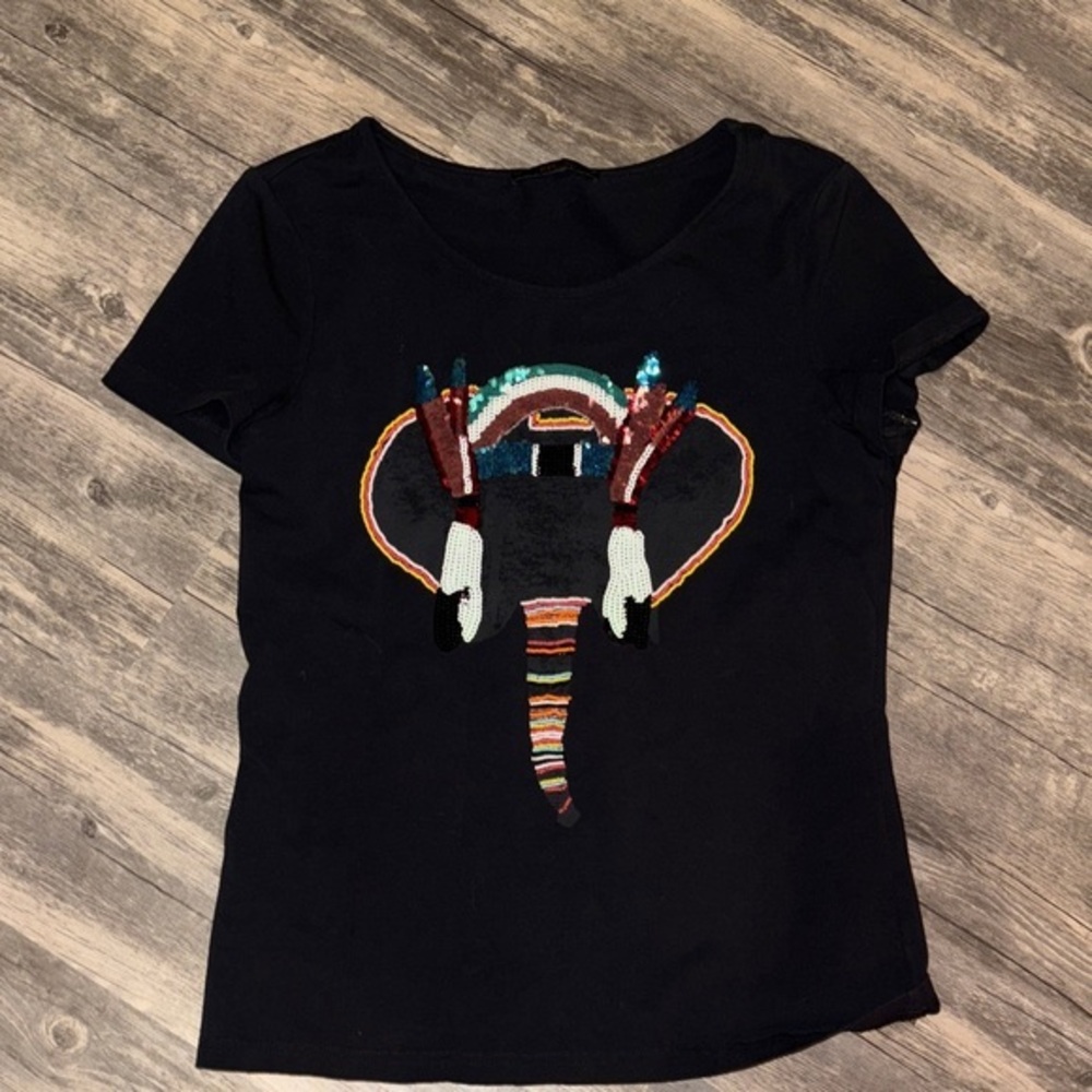Sequence / beaded - western / 
Aztec woman’s shirt- medium